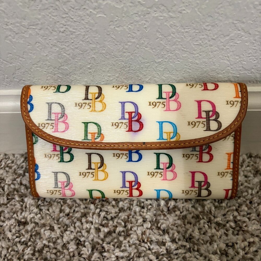Dooney Bourke Retro 1975 White Multicolor Clutch Wallet